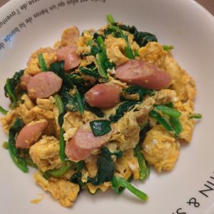 たりおの作ってみた!投稿(【ほうれん草と卵のカレー炒め】朝食にも◎5分で完成)