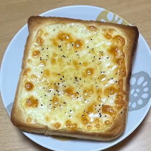 キャピタンの作ってみた!投稿(ハマる！やみつき絶品【はちみつチーズトースト】)