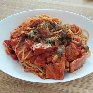 あみの作ってみた!投稿(【ベーコンのガーリックトマトパスタ】簡単カフェごはん♪)