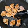 フライパン1つ15分で完成！鶏肉とほうれん草のクリームソテーの工程2