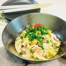 【ほぼ5分】コクうま♡ねぎだく豚のマヨポン炒め