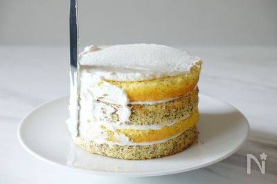 簡単でおしゃれ タイムとレモンのネイキッドケーキ By 大迫 祐子 レシピサイト Nadia ナディア プロの料理家のおいしいレシピ