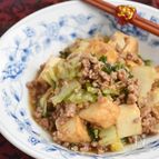 白菜と厚揚げ豆腐のそぼろあん
