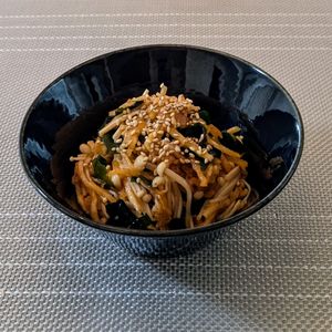 𝔂𝓾𝓶𝓲🍓の作ってみた!投稿(切干大根とえのきの腸活キムチサラダ)