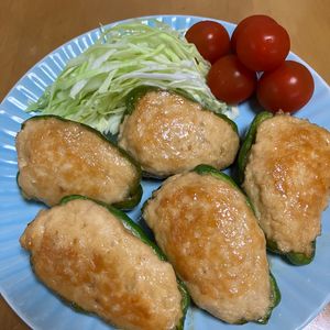 りょうこの作ってみた!投稿(ピーマンの肉詰め照り焼き風)