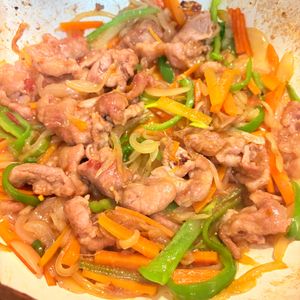 1153192の作ってみた!投稿(行列の定食屋さんの🍚うま辛スタミナ☆豚の生姜焼き定食🤩)