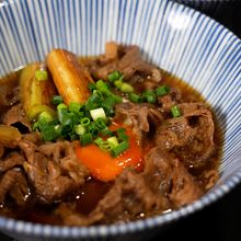 美味しいうどんは人を幸せにする！すき焼き肉うどん
