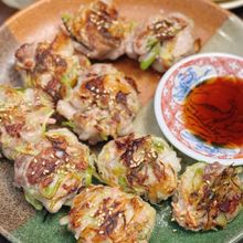 【紅生姜香る 豚肉とネギのひとくちバーグ】豚こまでお手軽♪