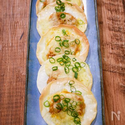 パリッと食べる「納豆マヨマスタードピザ」