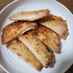 とももの作ってみた!投稿(子どもに大人気☆ハムチーズカツレツ)