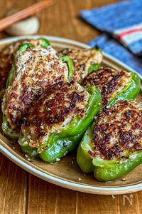 豆腐でふわっ《にんにくねぎ塩♡ピーマンの肉詰め》
