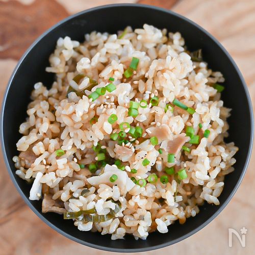 長ネギの青いところで！豚バラ肉と長ネギの炊き込みごはん
