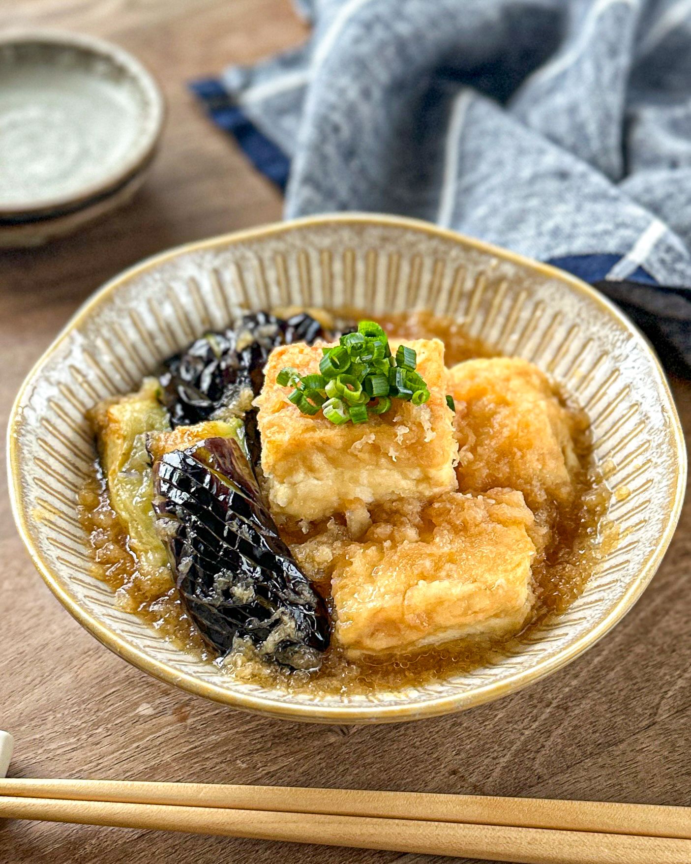 めんつゆで簡単！さっぱり！なすと揚げ出し豆腐】 | レシピサイトNadia