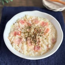 レンジで簡単！とろ〜りチーズリゾット【5分】