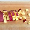 作り置きOK【さつまいもと大豆のごまがらめ】の工程1