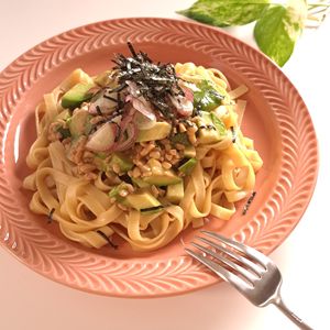 とのちゃまの作ってみた!投稿(アボカド納豆パスタ。)