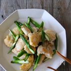低糖質なのにやみつき！【アスパラとササミの塩ペッパー炒め】
