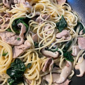 さやの作ってみた!投稿(【ワンパン時短で絶品♪きのことほうれん草の豚こま旨塩パスタ】)