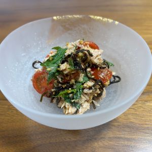 こむぎの作ってみた!投稿(5分で完成！【やせる美肌サラダ】ミニトマトと塩昆布ツナ和え)