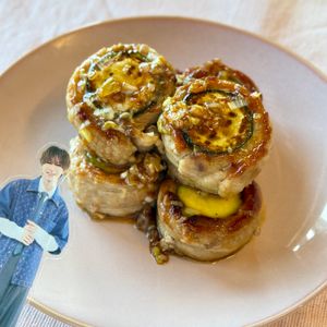すみの作ってみた!投稿(一気に巻くので手間なし♪豚巻きズッキーニの甘酢ねぎ照り焼き)