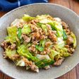 【キャベツの肉味噌炒め】食材2つ♬︎ご飯が進むおかず♬︎