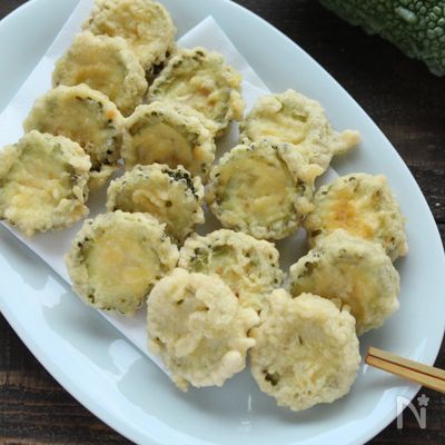 『ゴーヤの丸ごと天ぷら』苦味もごちそう!