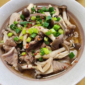ナムディの作ってみた!投稿(レンジで楽々！『豚ときのこの甘辛胡麻だくそば』)