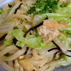 ゆみの作ってみた!投稿(【白菜と塩昆布のこくうま焼うどん】)