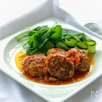＊夏野菜入りハンバーグのフレッシュトマトソース煮込み＊
