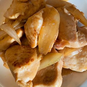 みわの作ってみた!投稿(ごろっと玉ねぎと鶏肉の甘辛ガーリックソテー)