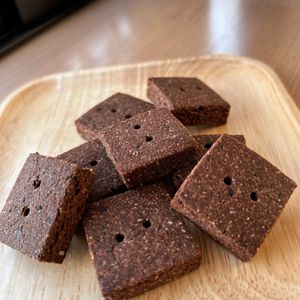 takachocoの作ってみた!投稿(白みそと黒胡麻のココアクッキー♪【小麦粉・卵・バター不使用】)