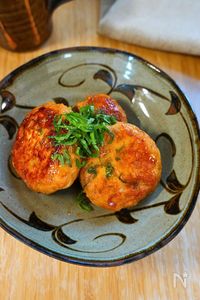 フライパンひとつ！鶏ひき肉と大葉のふわふわ照り焼きつくね