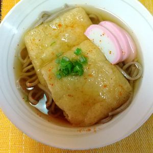 チョロリスの作ってみた!投稿(☆あったか~い定番！きつねうどん☆)