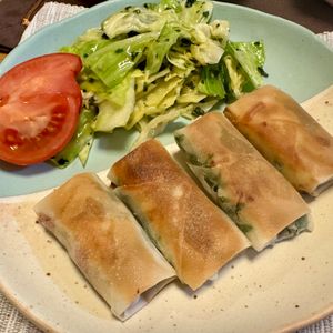 taropoの作ってみた!投稿(包丁不要!揚げ焼きで楽々♪【大葉ささみチーズ春巻き】)