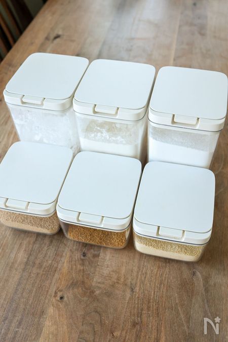 マーナの調味料ポットのショートとトール