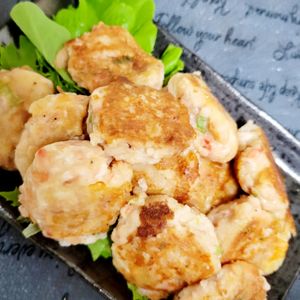ヴェルの作ってみた!投稿(【たこ焼き風はんぺん団子】やみつきになる♪)