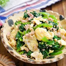 副菜やお弁当に♪『ほうれん草のツナたま和え』