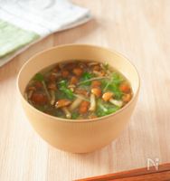【栄養満点！】なめこと大根おろしの味噌汁