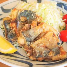スパイスの香りで食欲増進・鯖のカレー竜田揚げ【子ども受けも】
