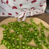 調味料は白だしだけ♪だし香る!スナップえんどうの卵とじの下準備
