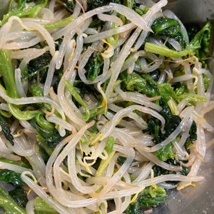 ここあの作ってみた!投稿(簡単♡ほうれん草ともやしのカレーナムル【10分作りおき】)