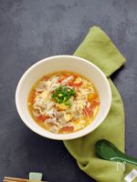 トマトと卵の酸辣湯風ソイドル麺