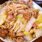 行列の定食屋さんの🍚豚バラ白菜とえのきのバタポン炒め🤩