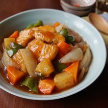 揚げずにヘルシー！鶏むね肉のお手軽酢鶏