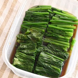 こざかなの作ってみた!投稿(しっかりと味を染み込ませた「ほうれん草のお浸し」)