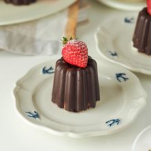 1500万再生☆カヌレ型のいちごクリームチョコ
