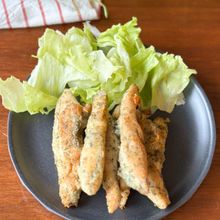 一口食べたら止まらない「のり塩ささみスティック」