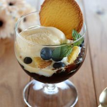 ブルーベリーとコーヒーゼリーのパフェ