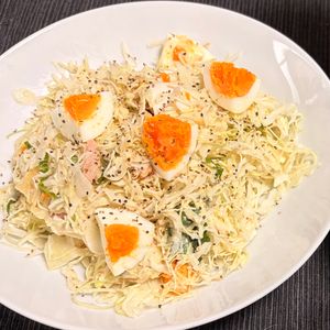 ゆっこの作ってみた!投稿(【うどんスープでキャベツナたまサラダ】簡単で美味しすぎる～♪)