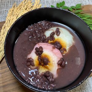 楽ラク手抜キッチン🐶🐾の作ってみた!投稿(【鏡開き】材料2つ！市販の餡子で作る簡単おしるこ〈ぜんざい〉)